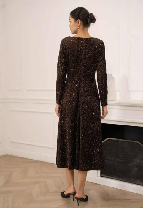 Rochie midi elegantă cu paiete – nuanță ciocolatiu închis [3]