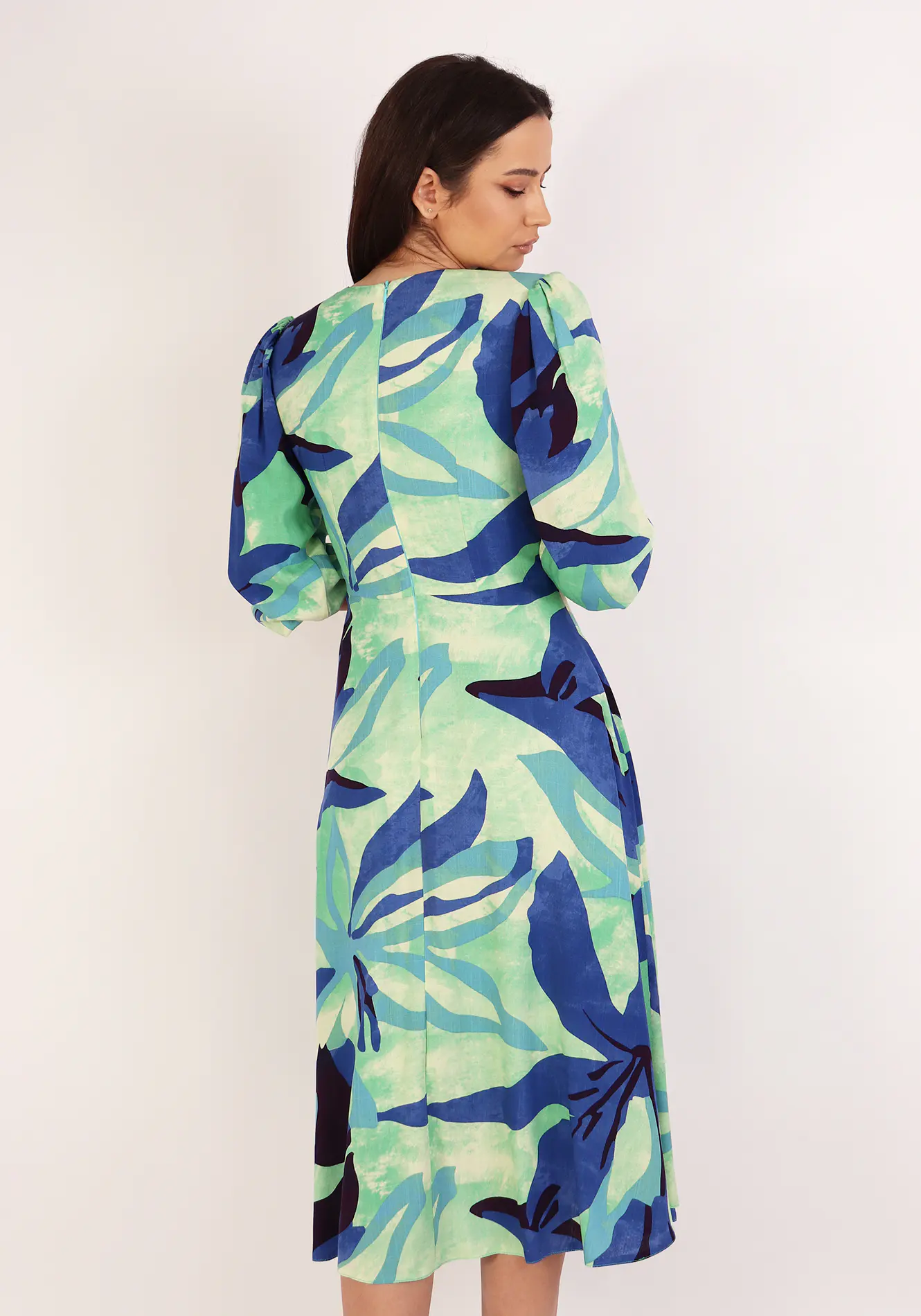 Rochie midi in clos din vascoza [4]