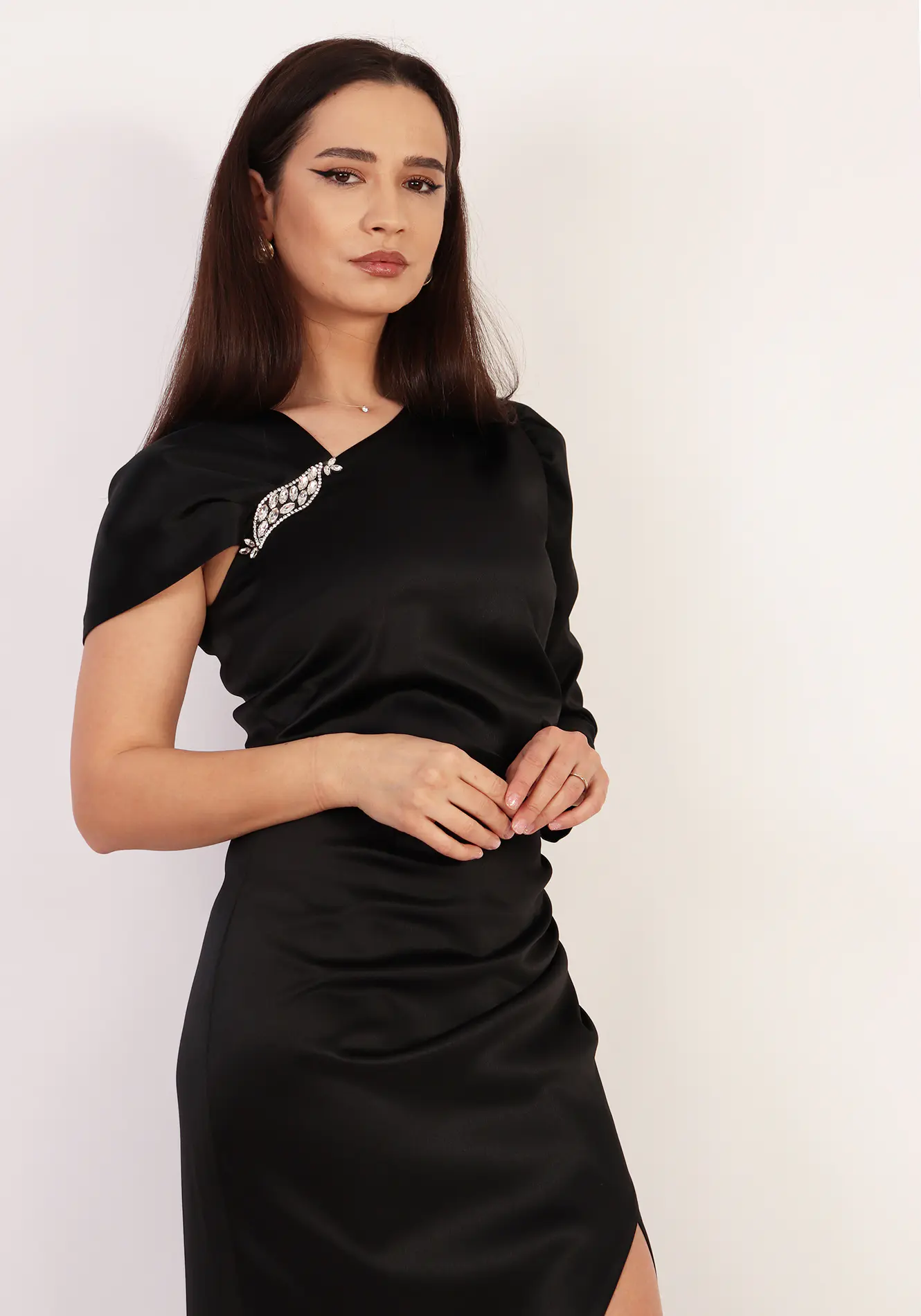 Rochie midi neagra eleganta [2]