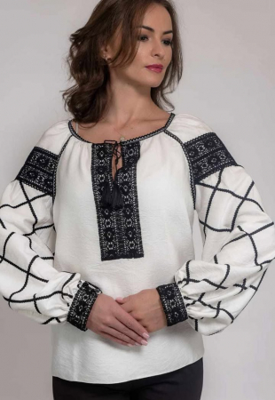 Bluze - Bluza dama cu aplicatii traditionale