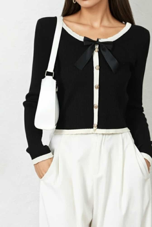 Bluza neagra eleganta cu nasturi aurii si funda [1]