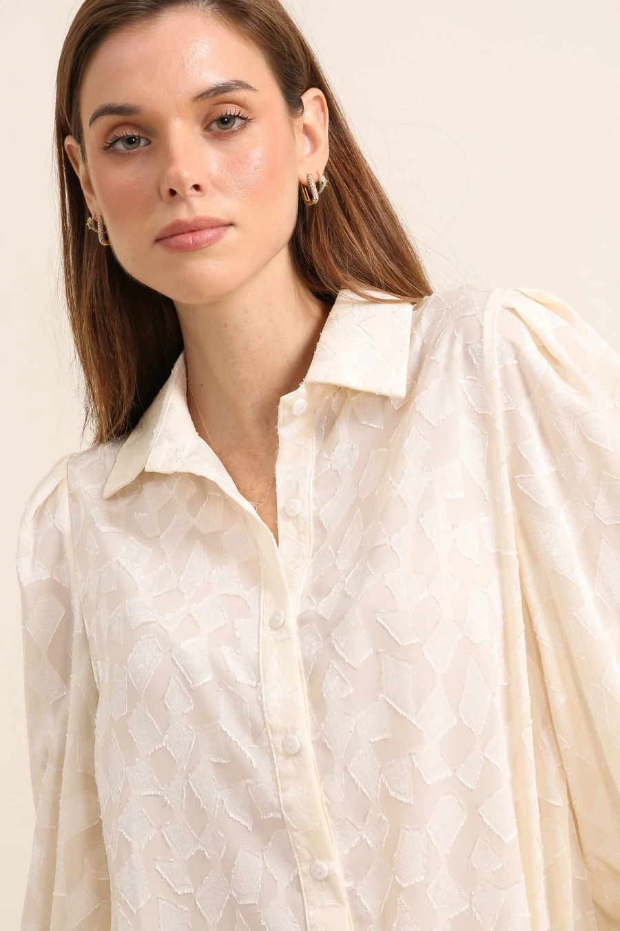 Camasi - Camasa crem eleganta cu maneci bufante