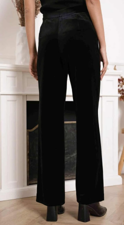 Pantaloni damă din catifea – eleganți [2]