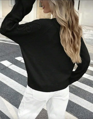 Pulover cu aplicatii florale [2]