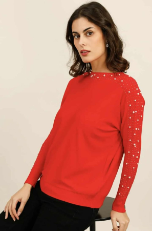 Femei - Pulover rosu cu aplicatii