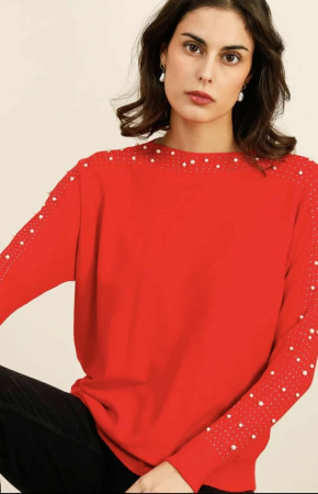 Pulover rosu cu aplicatii [1]