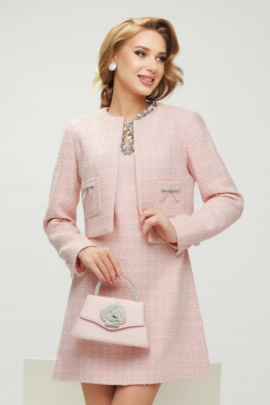 Rochie eleganta retro din tweed roz premium cu contururi din perle, paiete si cristale argintii [3]