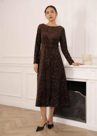 Femei - Rochie midi elegantă cu paiete – nuanță ciocolatiu închis