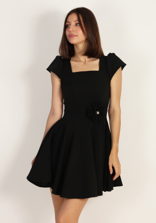 Rochie neagra scurta in clos [3]