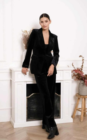 Sacou damă din catifea – elegant și versatil [3]