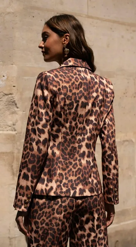 Sacou damă elegant cu imprimeu animal print – croială cambrată [2]