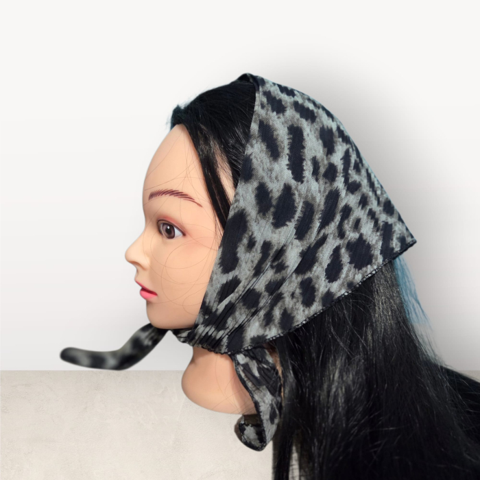 Baticut plisat elegant pentru biserica, material usor si confortabil, model feminin, Silver Leopard [1]