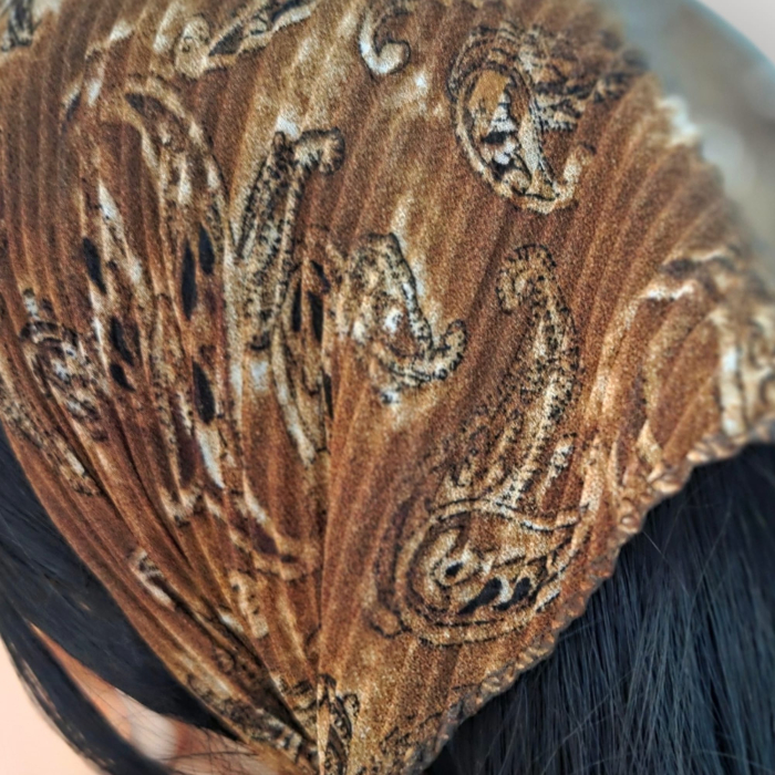 Baticut plisat elegant pentru biserica, material usor si confortabil, model feminin, Golden Heritage [2]