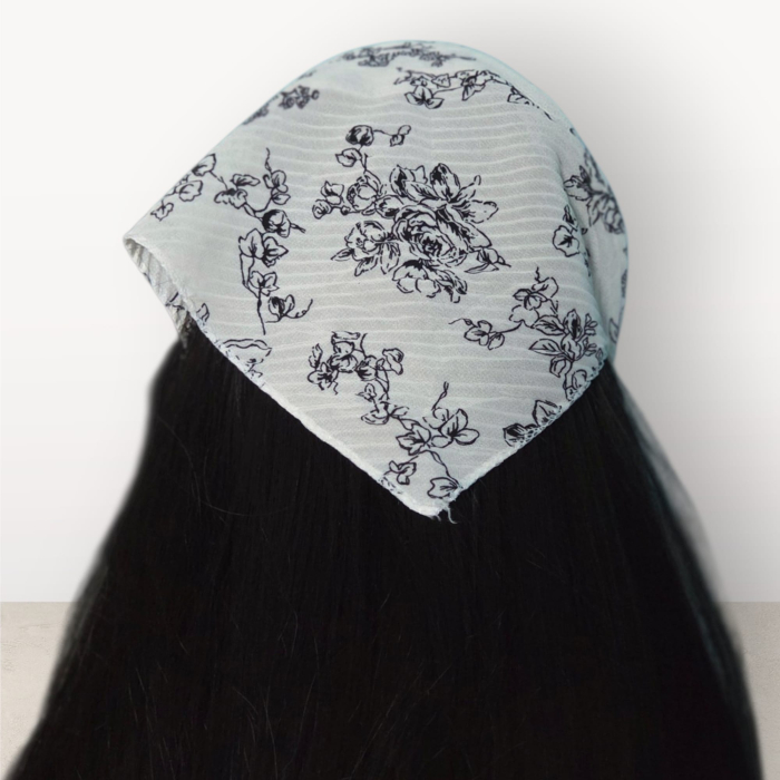 Baticut plisat elegant pentru biserica, material usor si confortabil, model feminin, White Floral Grace [2]