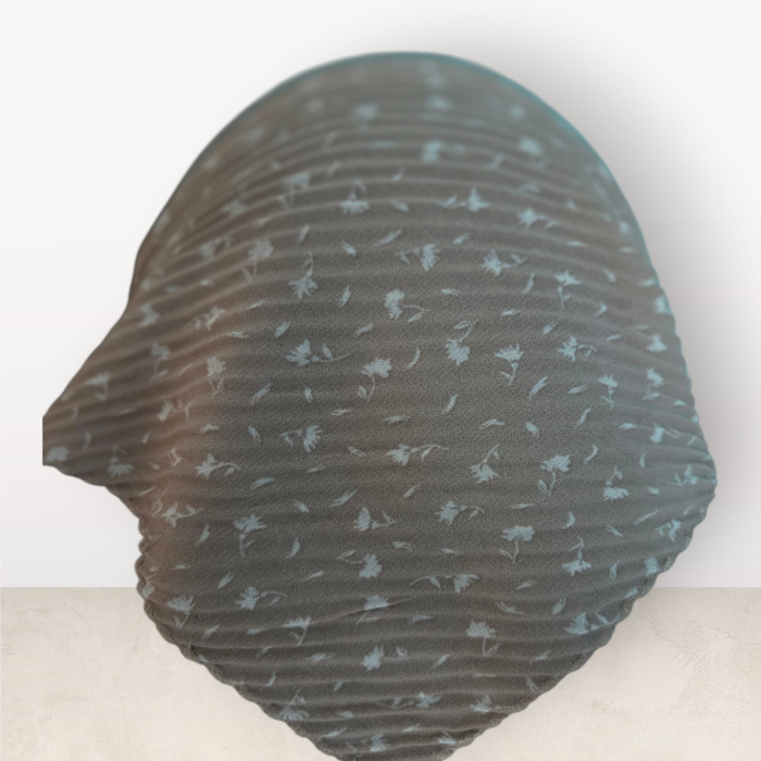 Baticut plisat elegant pentru biserica, material usor si confortabil, model feminin, Cream Meadow [2]