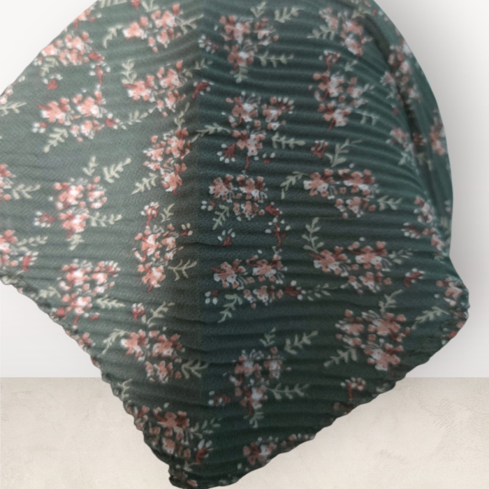 Baticut plisat elegant pentru biserica, material usor si confortabil, model feminin, Emerald Garden Elegance [3]