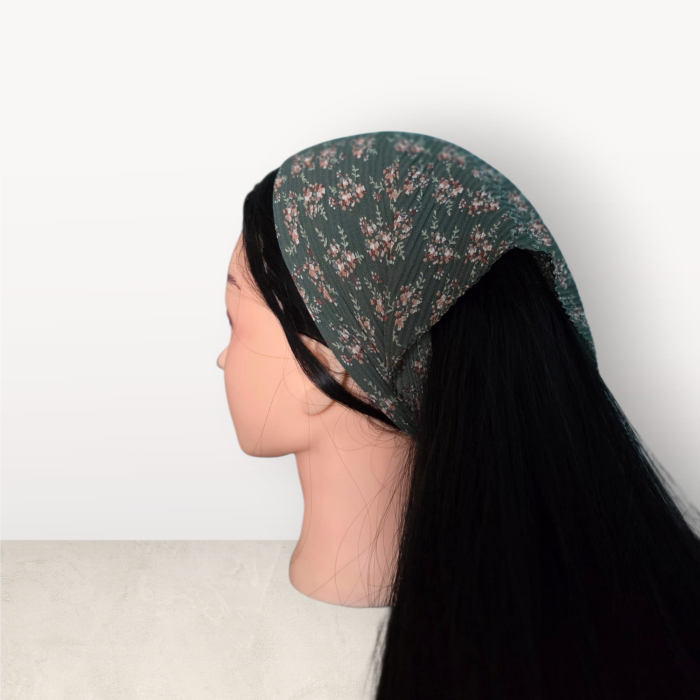 Baticut plisat elegant pentru biserica, material usor si confortabil, model feminin, Emerald Garden Elegance [1]