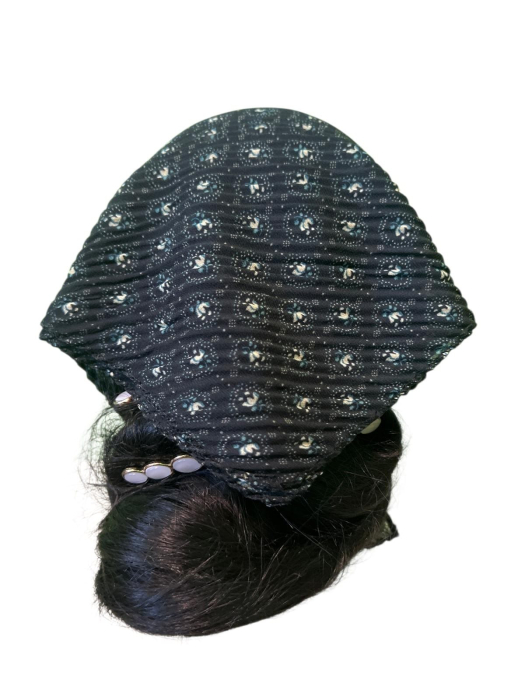 Baticut plisat pentru femei, negru cu motive mici bej, accesoriu de cap feminin, elegant si confortabil. [2]