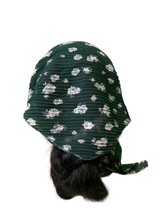 Baticut plisat pentru femei, verde inchis cu imprimeu floral alb-gri, accesoriu de cap feminin, elegant si confortabil. [2]