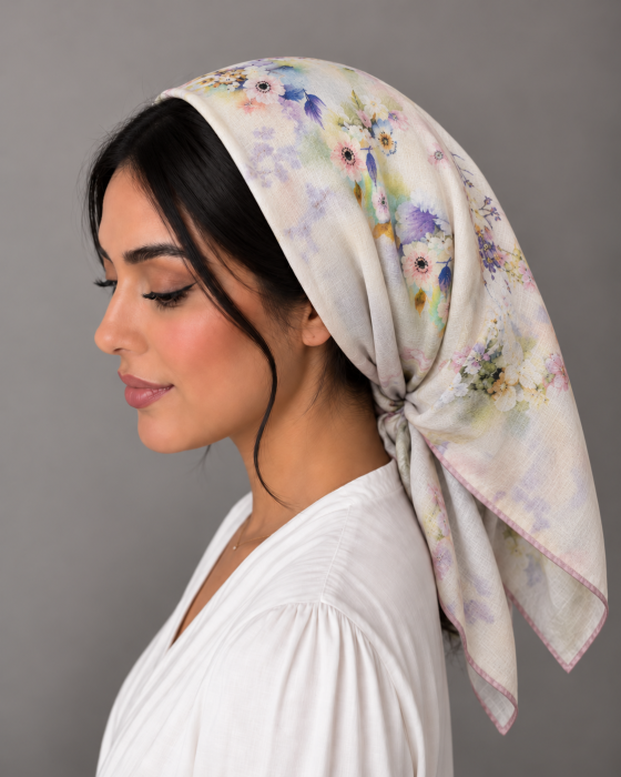Esarfa patrata din bumbac 90 x 90 cm, Ivoire Floral Pastel Multicolor, cu imprimeu floral lila, bleu, verde pastel, galben si roz. [2]