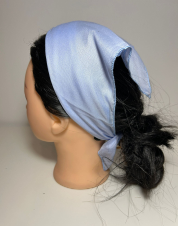 Baticute din bumbac - Batic din bumbac bleu perlat, model simplu, dimensiune 46 x 46 cm, accesoriu de cap usor si confortabil pentru femei.