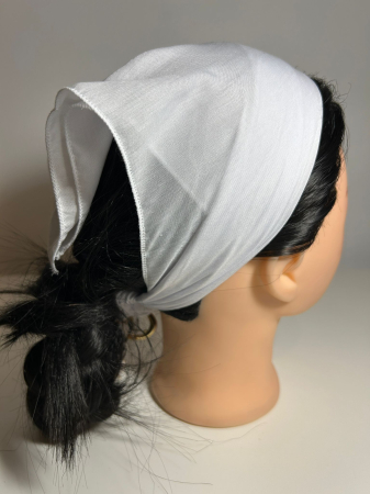 Baticute din bumbac - Batic din bumbac alb clasic, model simplu, dimensiune 46 x 46 cm, accesoriu de cap usor si confortabil pentru femei.
