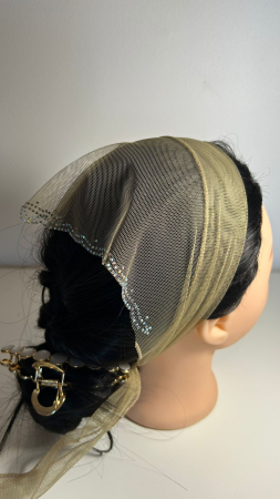 Batic din tulle cu pietricele - Batic din tulle cu pietricele, model Nisip Auriu, accesoriu de cap elegant si feminin