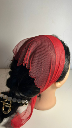 Batic din tulle cu pietricele - Batic din tulle cu pietricele, model Roșu intens, accesoriu de cap elegant si feminin