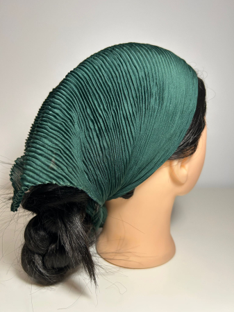 Baticute Plisate Mari - Baticut plisat simplu in verde smarald, accesoriu de cap feminin si elegant pentru biserica.