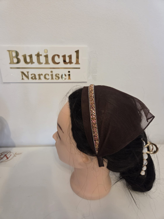 Baticute cu accesoriu pe coronita/cordeluta - Baticut elegant pentru biserica pe coronita, Espresso Satinat, din tulle fin cu banda decorativa rose-gold, accesoriu de cap feminin.