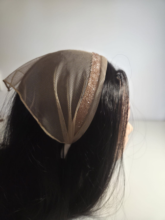Baticute cu accesoriu pe coronita/cordeluta - Baticut elegant pe coronita din tulle, model Soft Cappuccino strasuri delicate
