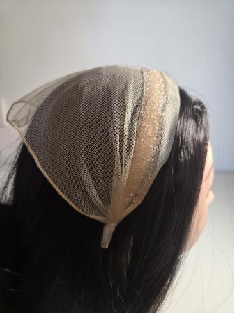 Baticute cu accesoriu pe coronita/cordeluta - Baticut elegant pe coronita din tulle, model Crystal Nud cu strasuri delicate