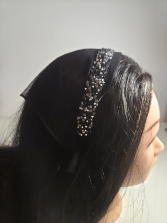 Baticute cu accesoriu pe coronita/cordeluta - Baticut elegant pe coronita din tulle, model Black Diamond cu strasuri delicate