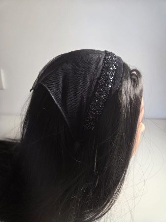 Baticut elegant pe coronita din tulle, model Negru Onix strasuri delicate [1]