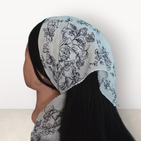 Baticute Plisate cu Model - Baticut plisat elegant pentru biserica, material usor si confortabil, model feminin, White Floral Grace