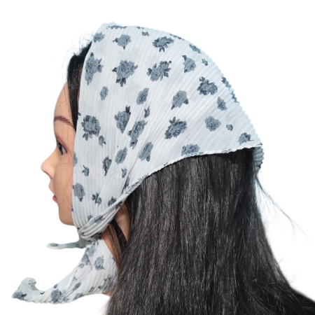 Baticute & Cordelute - Baticut plisat elegant pentru biserica, material usor si confortabil, model feminin, Monochrome Roses