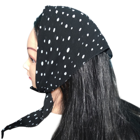 Baticute & Cordelute - Baticut plisat elegant pentru biserica, material usor si confortabil, model feminin, Chic Noir