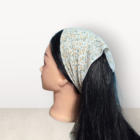 Baticute Plisate cu Model - Baticut plisat elegant pentru biserica, material usor si confortabil, model feminin, Meadow Flowers