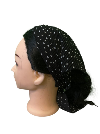 Baticute & Cordelute - Baticut plisat pentru femei, negru cu buline albe, accesoriu de cap feminin, modern si confortabil.