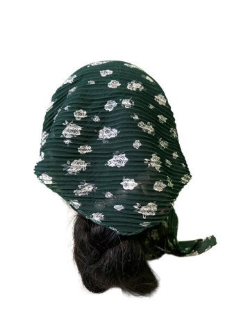Baticut plisat pentru femei, verde inchis cu imprimeu floral alb-gri, accesoriu de cap feminin, elegant si confortabil. [1]