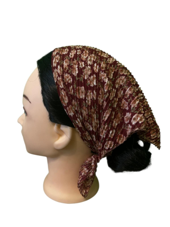 Baticute & Cordelute - Baticut plisat pentru femei, bordo cu imprimeu floral crem si roz pudrat, accesoriu de cap feminin elegant.
