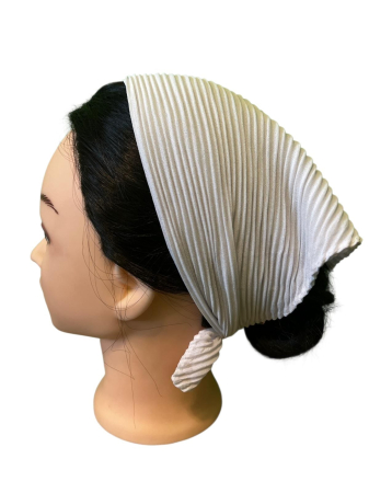 Baticute plisate simple - Baticut plisat simplu pentru biserica, model mic, crem perlat, accesoriu de cap feminin, elegant si confortabil.