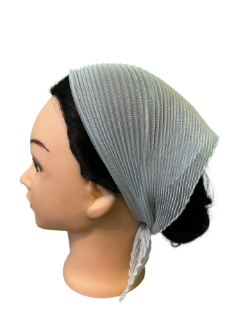 Baticute plisate simple - Baticut plisat simplu pentru biserica, model mic, gri deschis, accesoriu de cap feminin, elegant si confortabil.