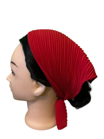 Baticute plisate simple - Baticut plisat simplu pentru biserica, model mic, rosu, accesoriu de cap feminin, elegant si confortabil.