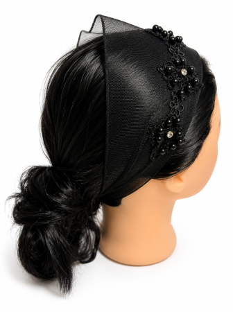 Esarfa brodata - Esarfa brodata neagra de pus pe cap, cu flori, perle si strasuri, accesoriu elegant pentru mirese si evenimente speciale.