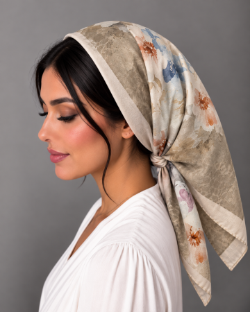 Esarfa patrata din bumbac 90 x 90 cm, Taupe Floral Crem-Caramiziu, cu imprimeu floral abstract crem, caramiziu, bleu pal si taupe. [1]