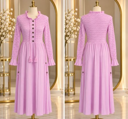 Rochii - Rochie lungă tricotată pentru femei Roz Pudrat, cu bust elastic încrețit, mâneci lungi, nasturi și ciucuri.