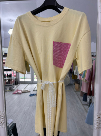 Tricouri - Tricou cu strasuri la buzunar