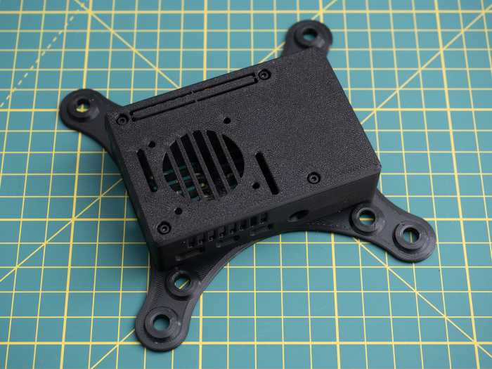Carcasă Creartify pentru Raspberry Pi 4, VESA 75/100, neagră [2]