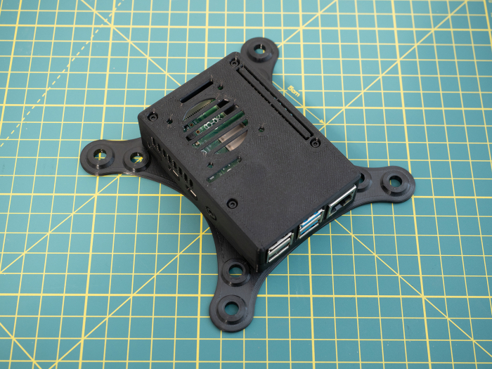 Carcasă Creartify pentru Raspberry Pi 4, VESA 75/100, neagră [6]